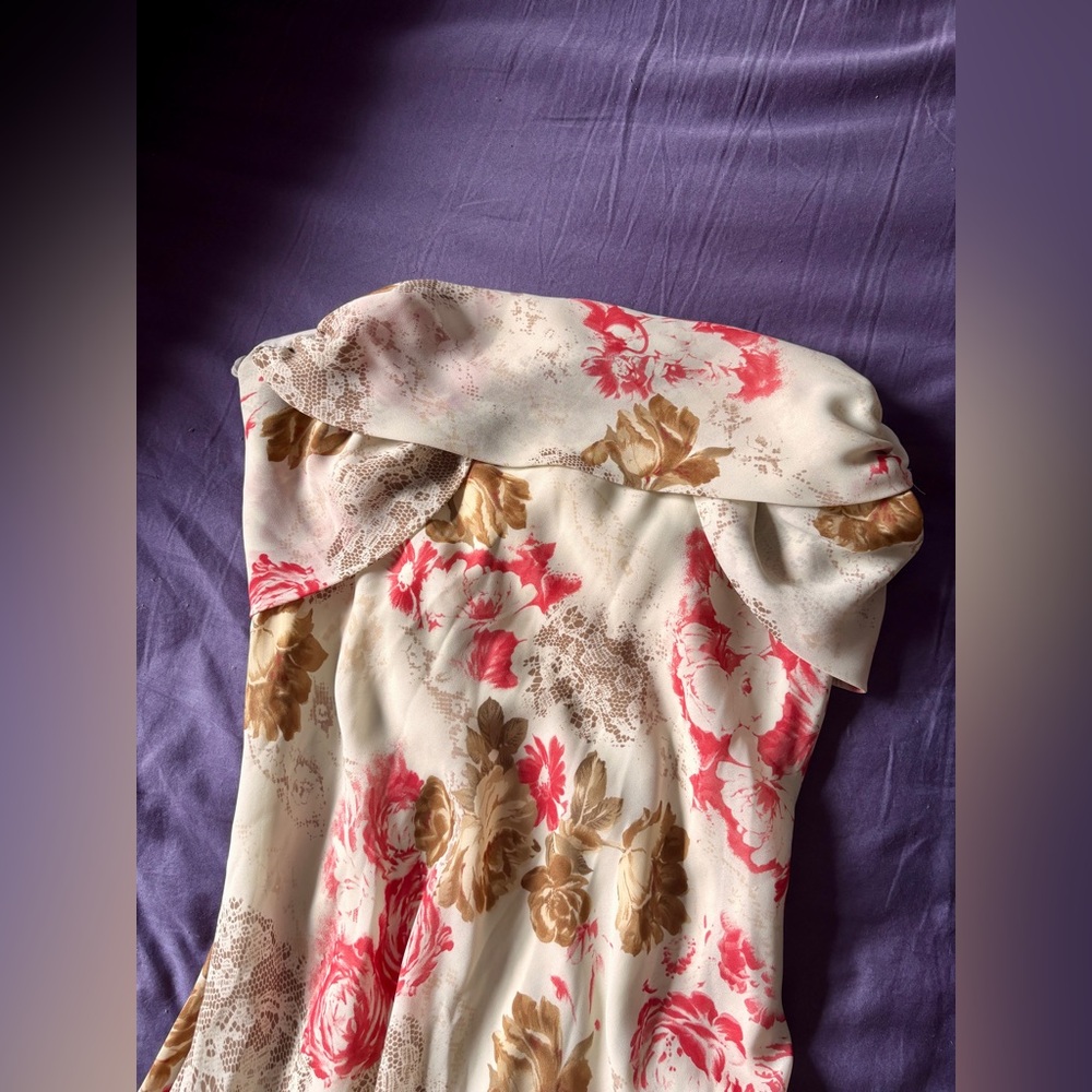 #90’s Alyn Paige #Floral Midi Dress